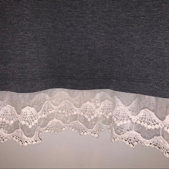 AB Studio Scoop Neck Top with Lace Trim Women’s Size Medium - Picture 3 of 10